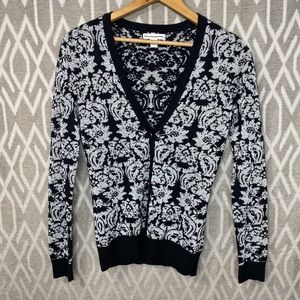 New York & Company Cardigan Sweater V-Neck Blk & Silver Metallic Floral size: XS